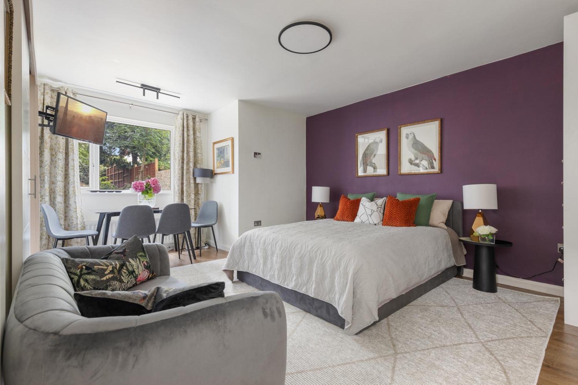 King Studio Apartment With Garden And Parking Ealing Bagian luar foto